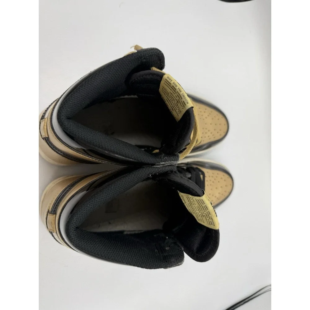 Air Jordan 1 Retro High Gold Toe Size 10.5